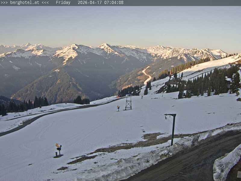 Archived image Webcam Saalbach - View from Seidl Alm