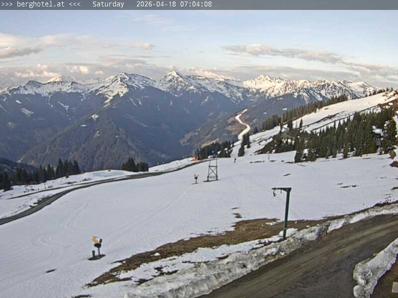 Archiv Foto Webcam Saalbach Hinterglemm - Berghotel Seidl-Alm