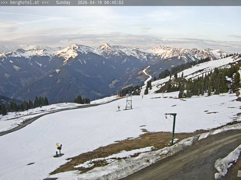 Archived image Webcam Saalbach - View from Seidl Alm