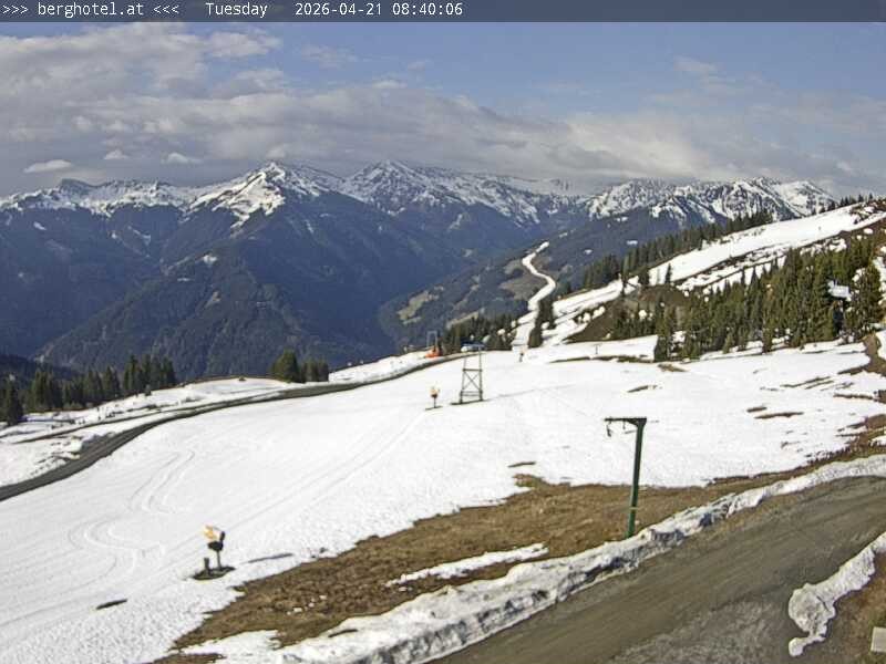 Archiv Foto Webcam Saalbach Hinterglemm - Berghotel Seidl-Alm