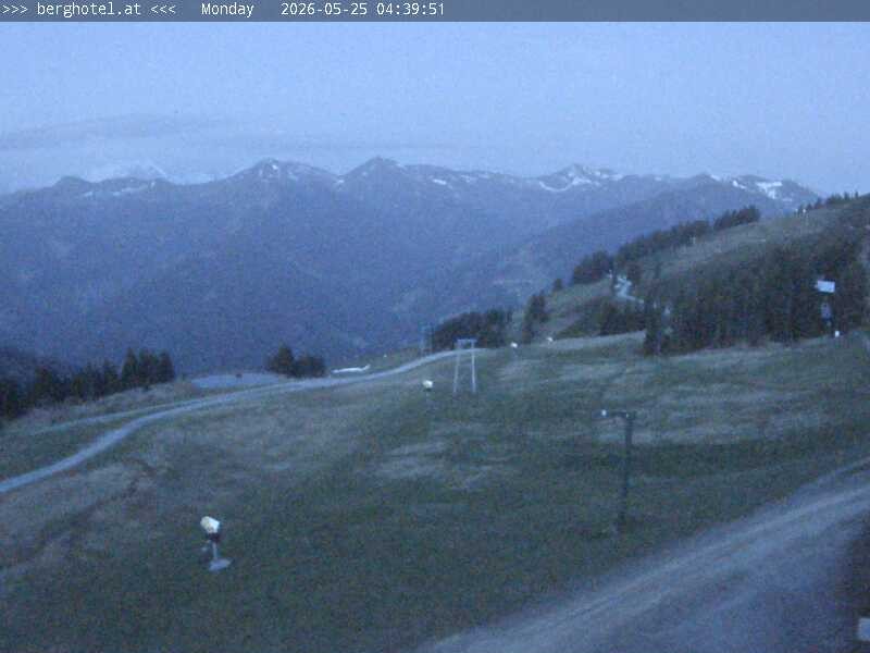 Archiv Foto Webcam Saalbach Hinterglemm - Berghotel Seidl-Alm