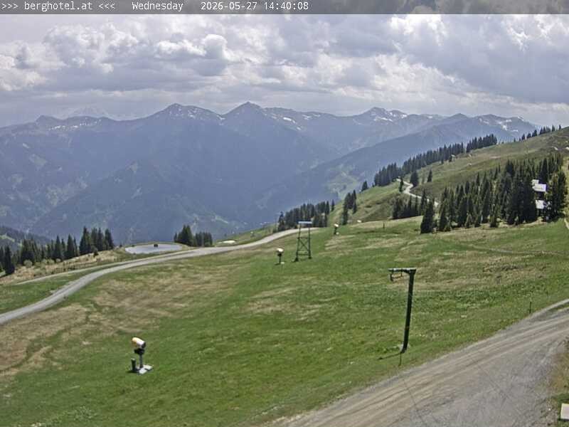 Archived image Webcam Saalbach - View from Seidl Alm