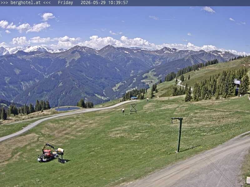 Archived image Webcam Saalbach - View from Seidl Alm