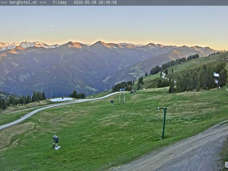 Archiv Foto Webcam Saalbach Hinterglemm - Berghotel Seidl-Alm