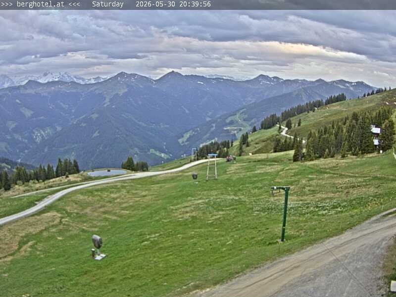 Archiv Foto Webcam Saalbach Hinterglemm - Berghotel Seidl-Alm