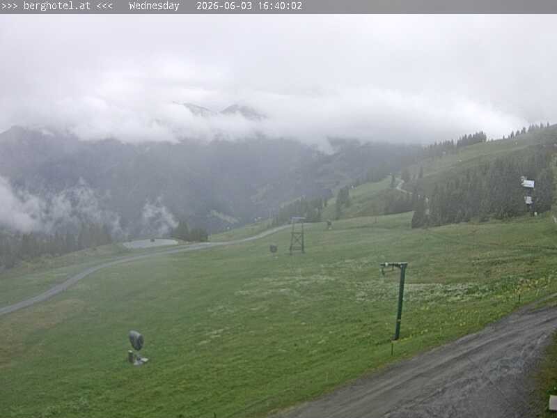Archiv Foto Webcam Saalbach Hinterglemm - Berghotel Seidl-Alm