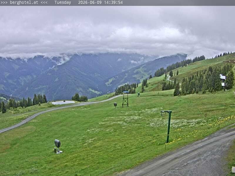 Archiv Foto Webcam Saalbach Hinterglemm - Berghotel Seidl-Alm