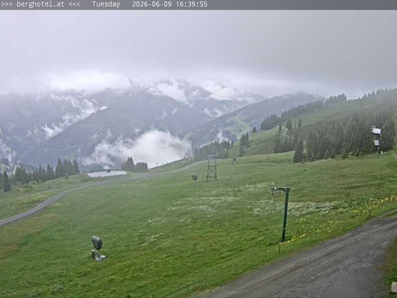 Archiv Foto Webcam Saalbach Hinterglemm - Berghotel Seidl-Alm