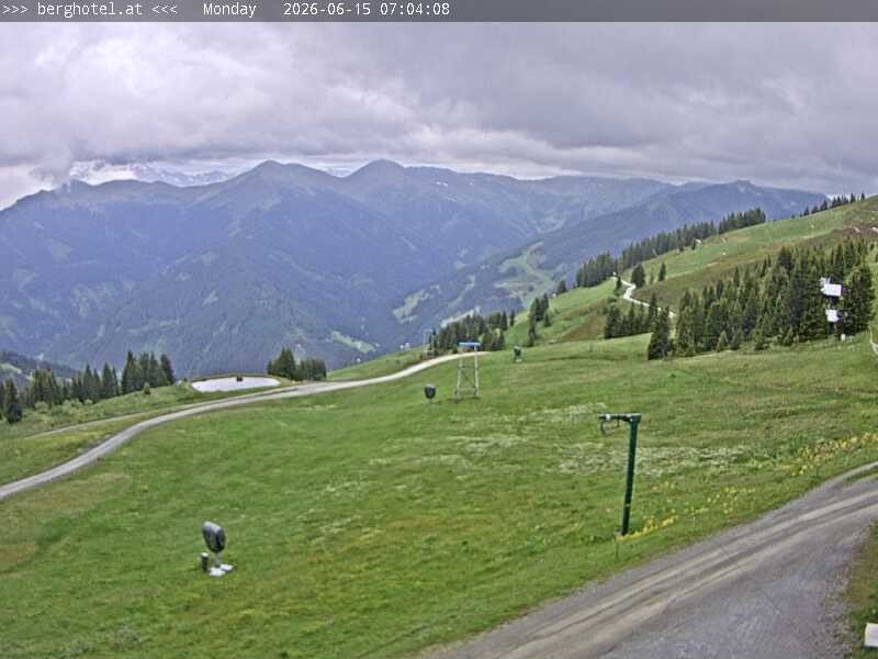 Archived image Webcam Saalbach - View from Seidl Alm