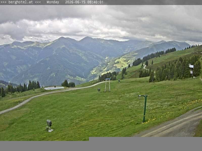 Archived image Webcam Saalbach - View from Seidl Alm