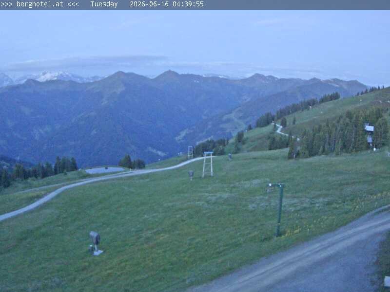 Archiv Foto Webcam Saalbach Hinterglemm - Berghotel Seidl-Alm