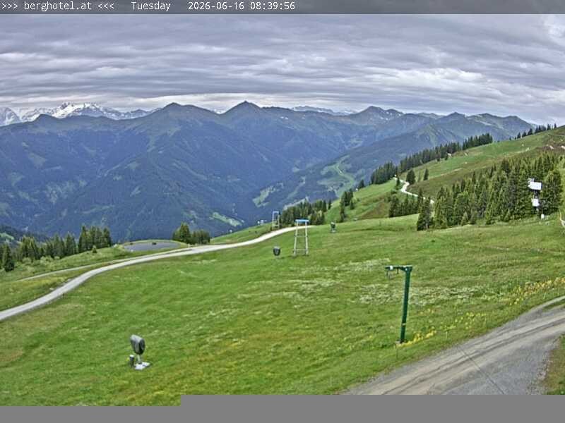 Archiv Foto Webcam Saalbach Hinterglemm - Berghotel Seidl-Alm