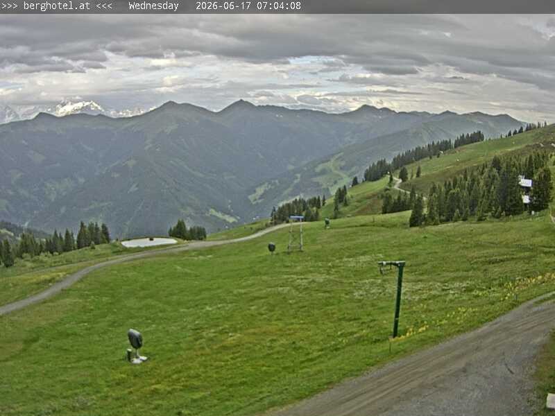 Archiv Foto Webcam Saalbach Hinterglemm - Berghotel Seidl-Alm