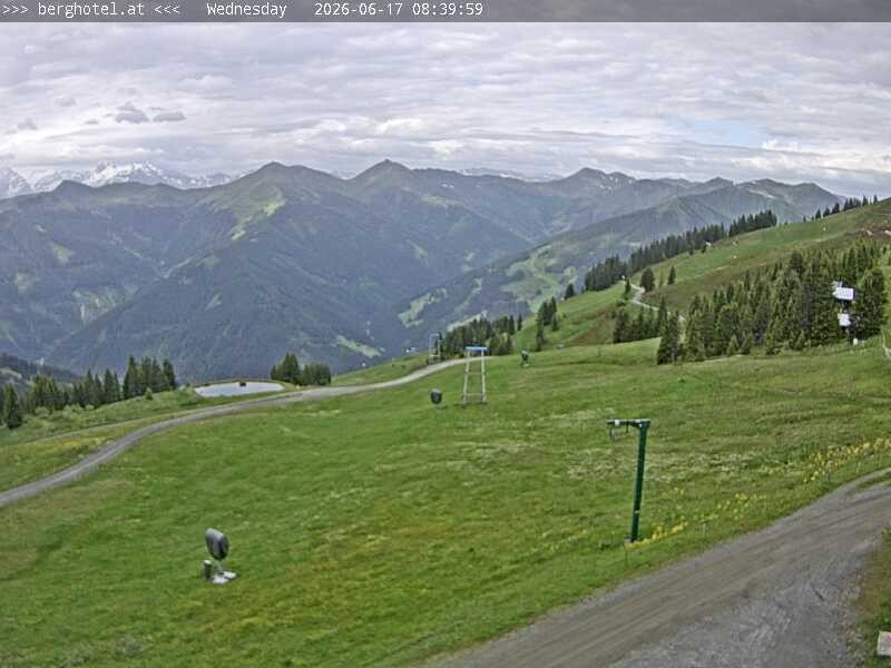 Archiv Foto Webcam Saalbach Hinterglemm - Berghotel Seidl-Alm