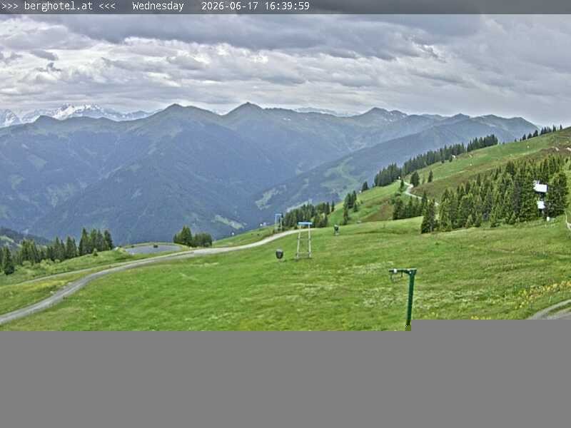 Archiv Foto Webcam Saalbach Hinterglemm - Berghotel Seidl-Alm