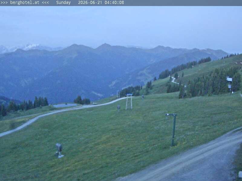 Archiv Foto Webcam Saalbach Hinterglemm - Berghotel Seidl-Alm