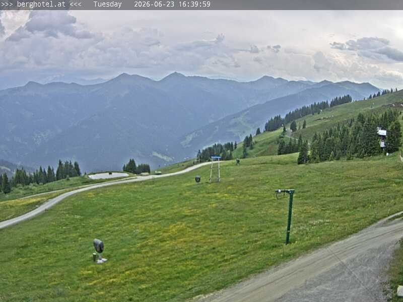 Archiv Foto Webcam Saalbach Hinterglemm - Berghotel Seidl-Alm