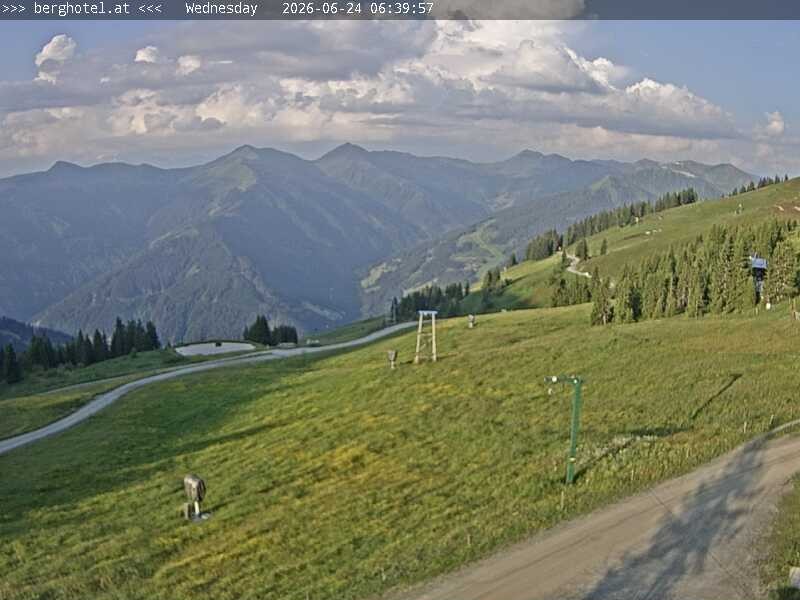 Archiv Foto Webcam Saalbach Hinterglemm - Berghotel Seidl-Alm