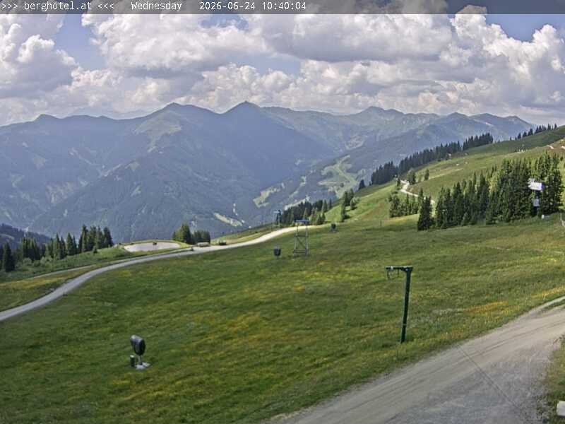Archiv Foto Webcam Saalbach Hinterglemm - Berghotel Seidl-Alm