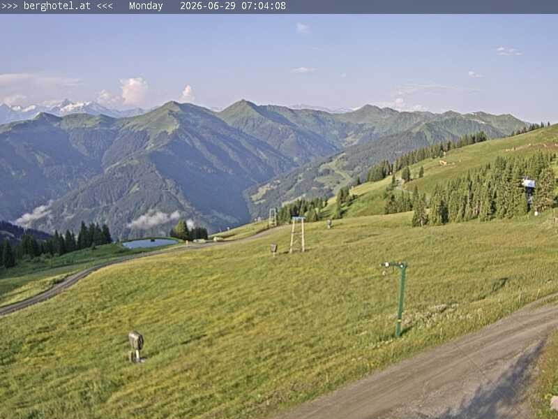 Archiv Foto Webcam Saalbach Hinterglemm - Berghotel Seidl-Alm
