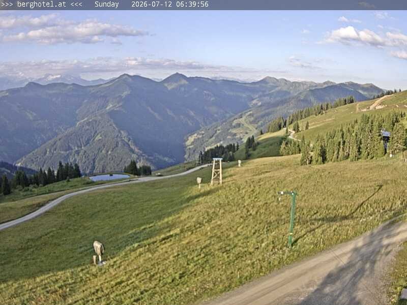 Archived image Webcam Saalbach - View from Seidl Alm
