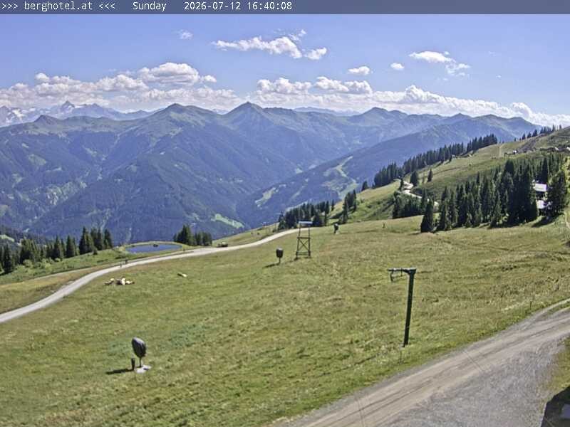 Archived image Webcam Saalbach - View from Seidl Alm