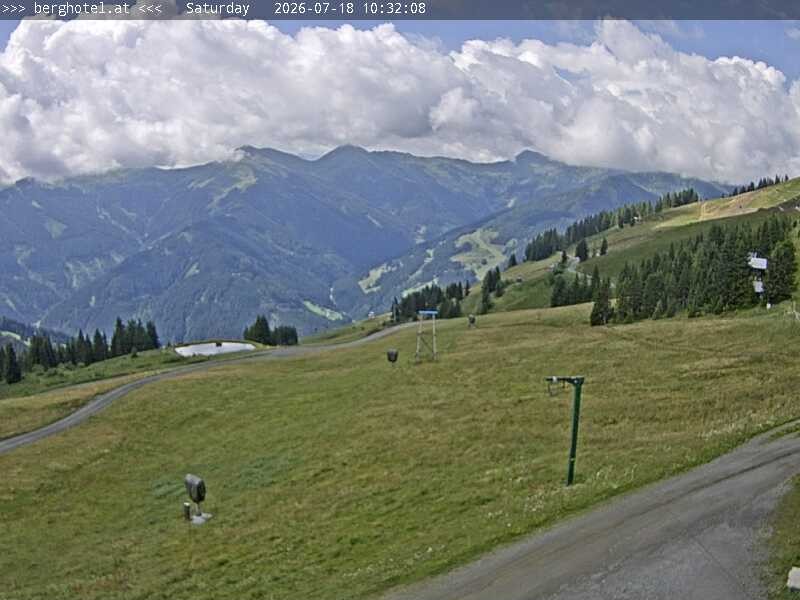 Archived image Webcam Saalbach - View from Seidl Alm