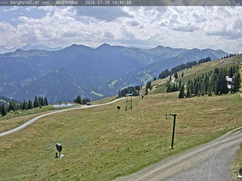 Archiv Foto Webcam Saalbach Hinterglemm - Berghotel Seidl-Alm