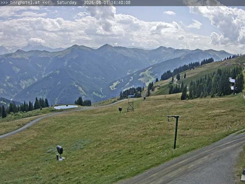 Archiv Foto Webcam Saalbach Hinterglemm - Berghotel Seidl-Alm