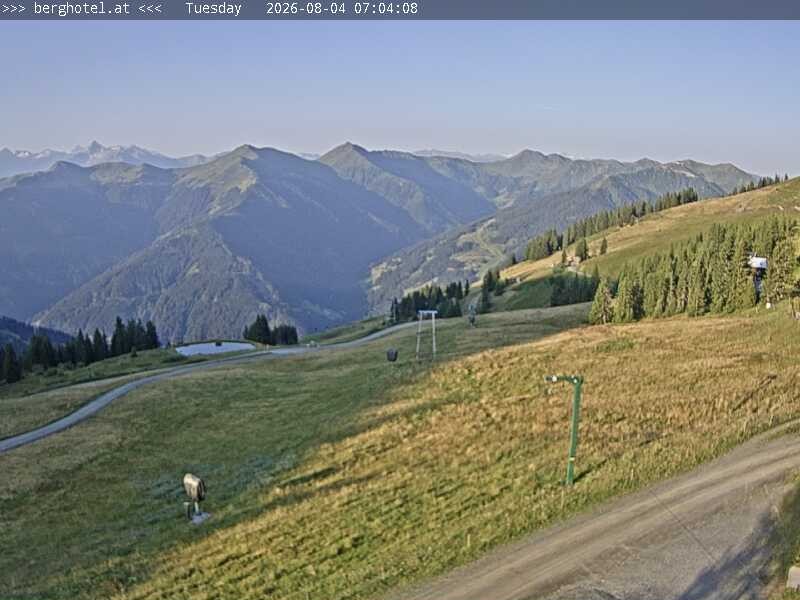 Archiv Foto Webcam Saalbach Hinterglemm - Berghotel Seidl-Alm