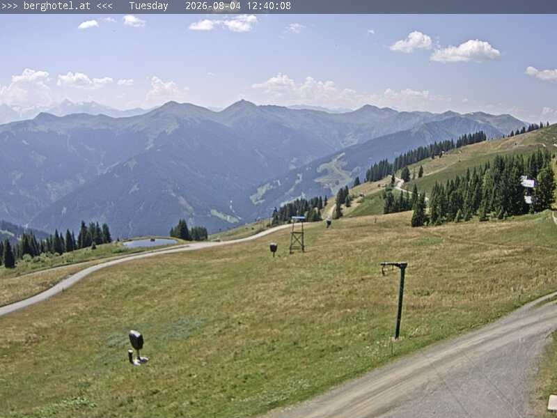 Archiv Foto Webcam Saalbach Hinterglemm - Berghotel Seidl-Alm