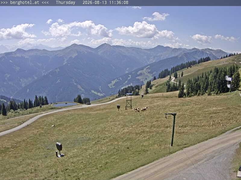 Archived image Webcam Saalbach - View from Seidl Alm