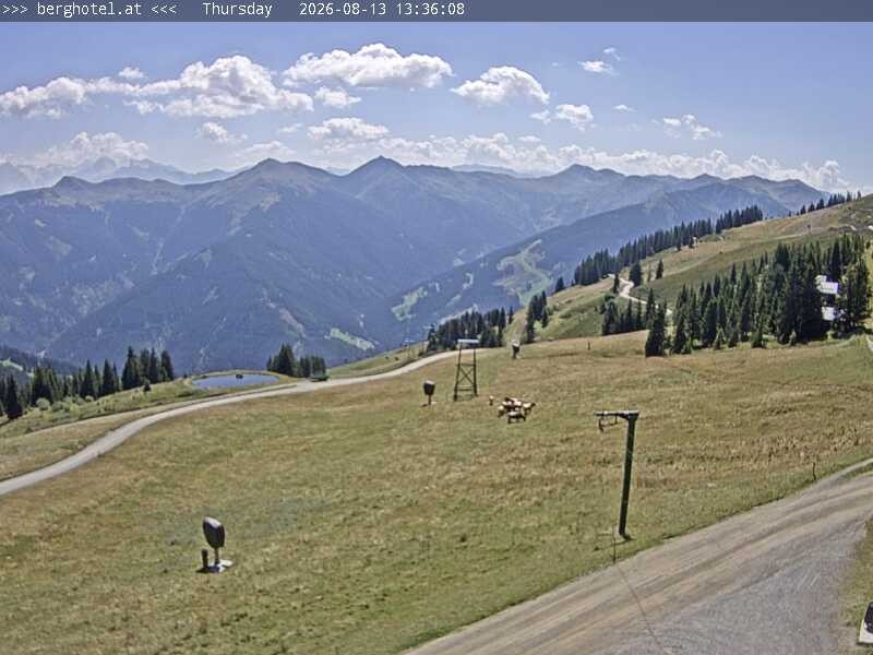 Archived image Webcam Saalbach - View from Seidl Alm