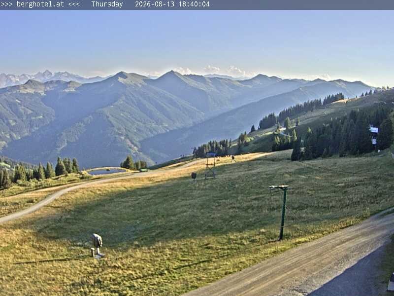 Archiv Foto Webcam Saalbach Hinterglemm - Berghotel Seidl-Alm