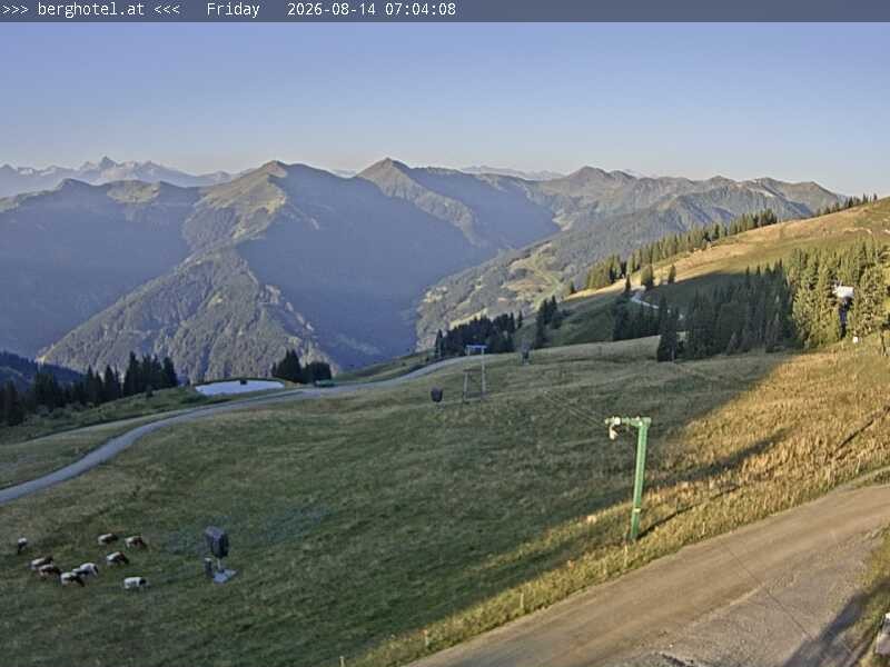 Archiv Foto Webcam Saalbach Hinterglemm - Berghotel Seidl-Alm