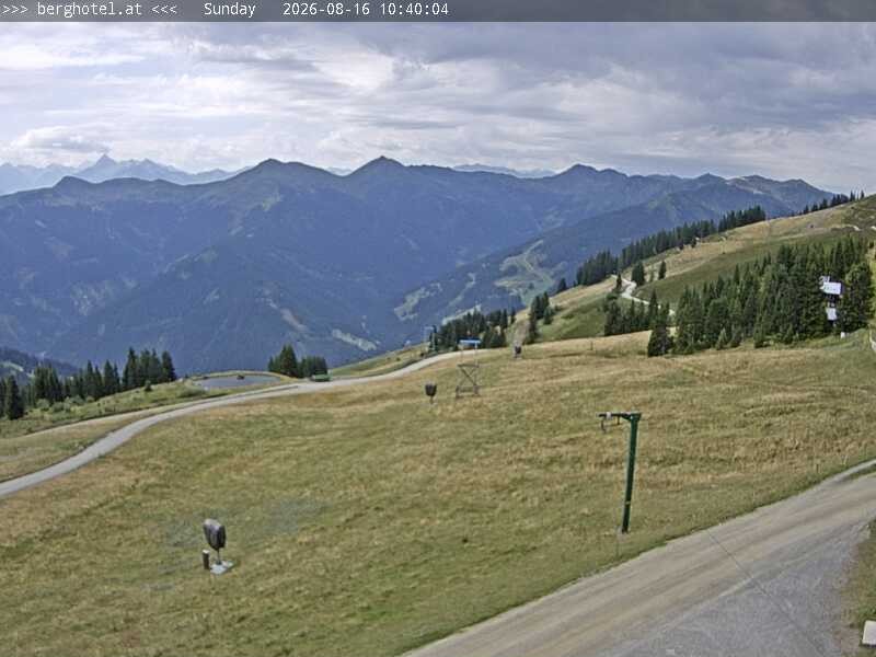 Archiv Foto Webcam Saalbach Hinterglemm - Berghotel Seidl-Alm
