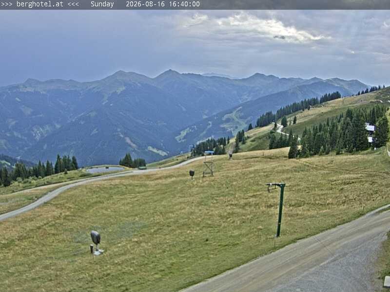 Archiv Foto Webcam Saalbach Hinterglemm - Berghotel Seidl-Alm