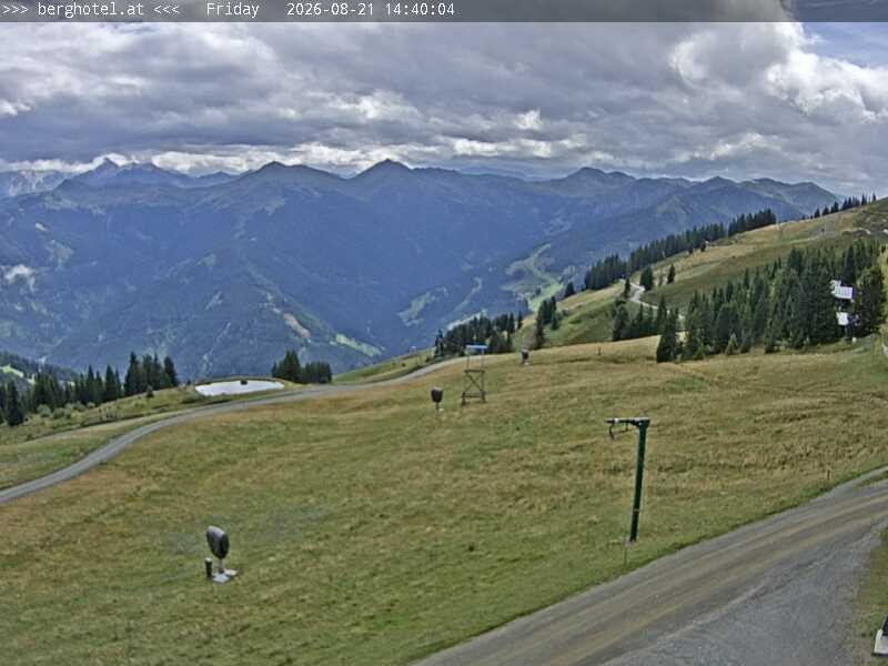 Archiv Foto Webcam Saalbach Hinterglemm - Berghotel Seidl-Alm