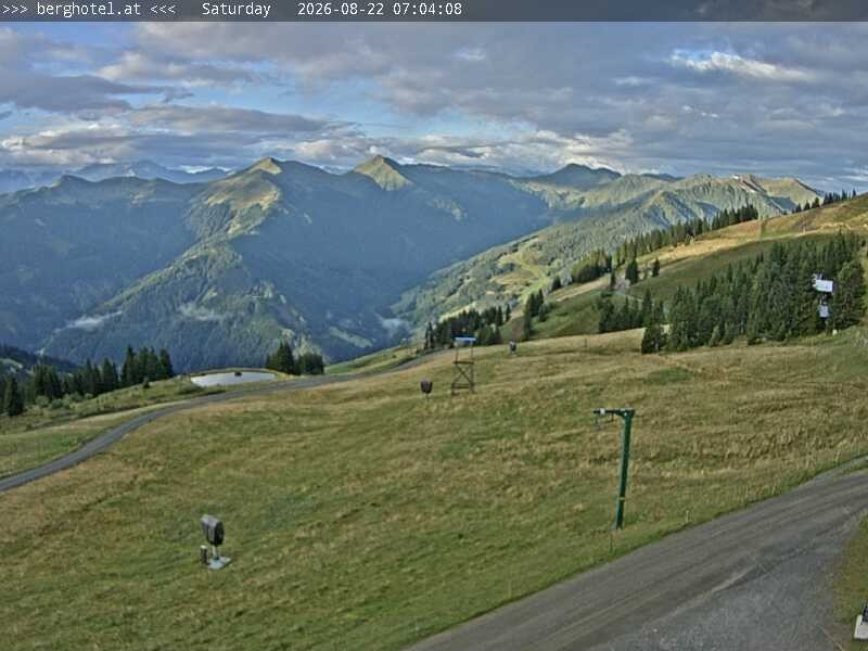 Archived image Webcam Saalbach - View from Seidl Alm
