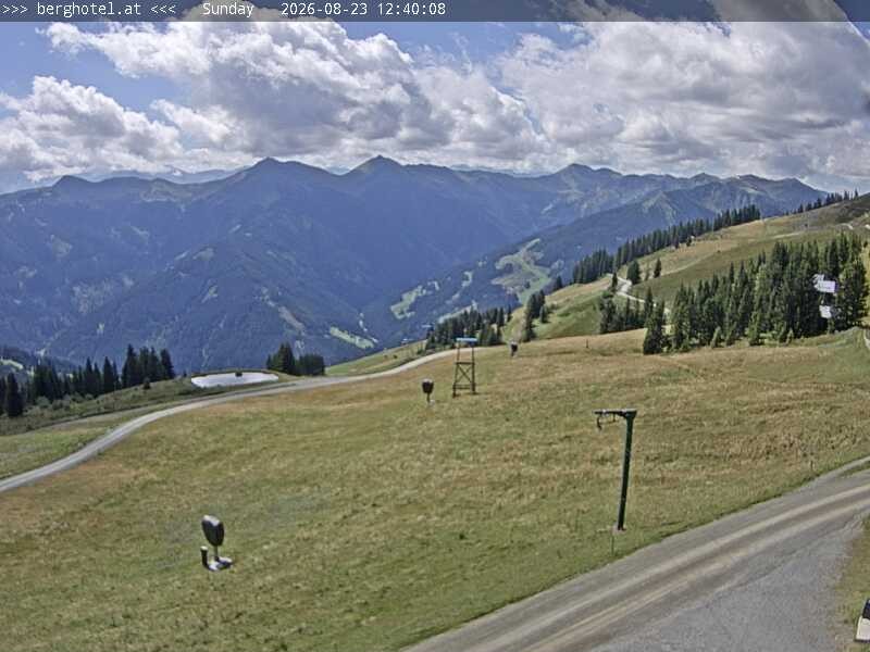 Archiv Foto Webcam Saalbach Hinterglemm - Berghotel Seidl-Alm