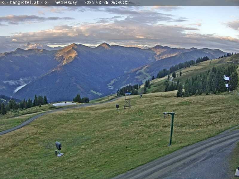 Archiv Foto Webcam Saalbach Hinterglemm - Berghotel Seidl-Alm