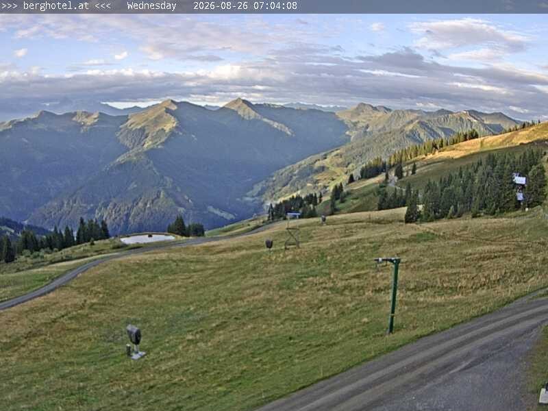 Archiv Foto Webcam Saalbach Hinterglemm - Berghotel Seidl-Alm