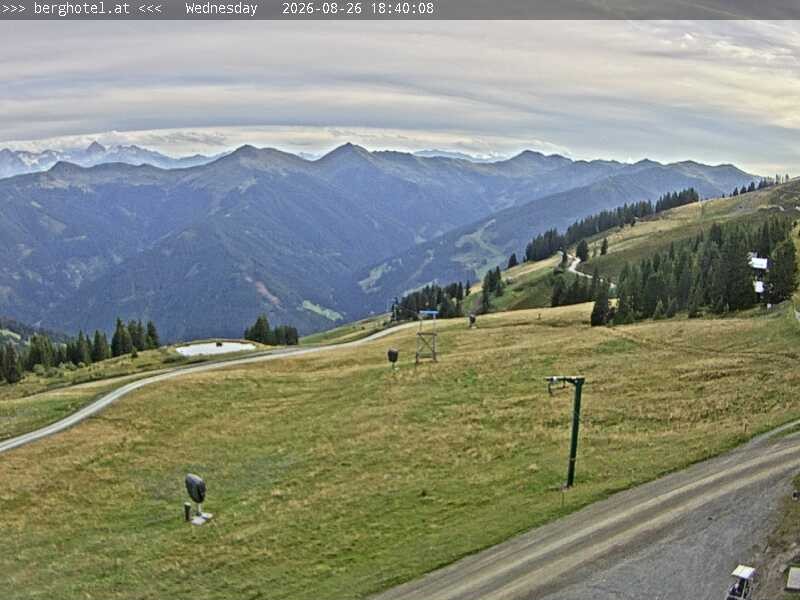 Archiv Foto Webcam Saalbach Hinterglemm - Berghotel Seidl-Alm