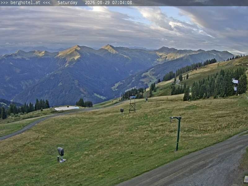 Archiv Foto Webcam Saalbach Hinterglemm - Berghotel Seidl-Alm