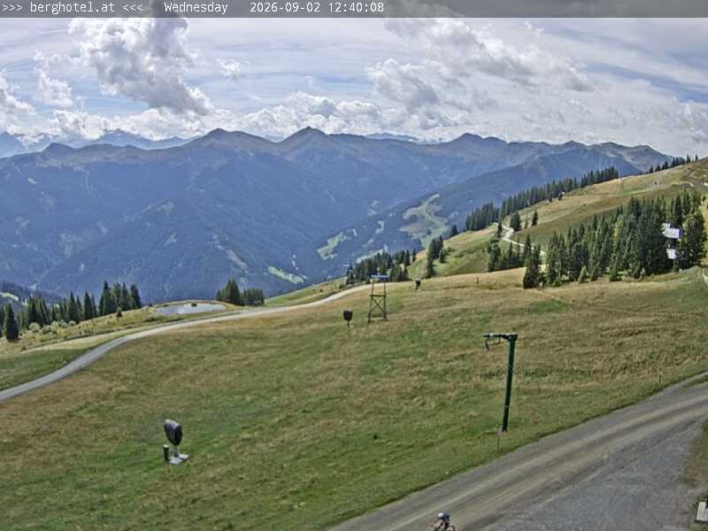 Archiv Foto Webcam Saalbach Hinterglemm - Berghotel Seidl-Alm