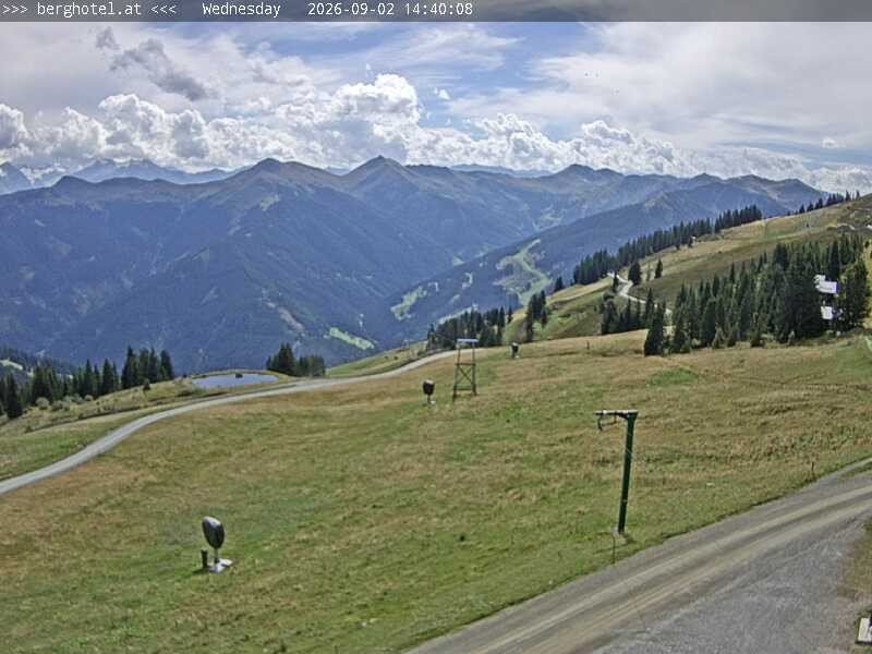Archiv Foto Webcam Saalbach Hinterglemm - Berghotel Seidl-Alm