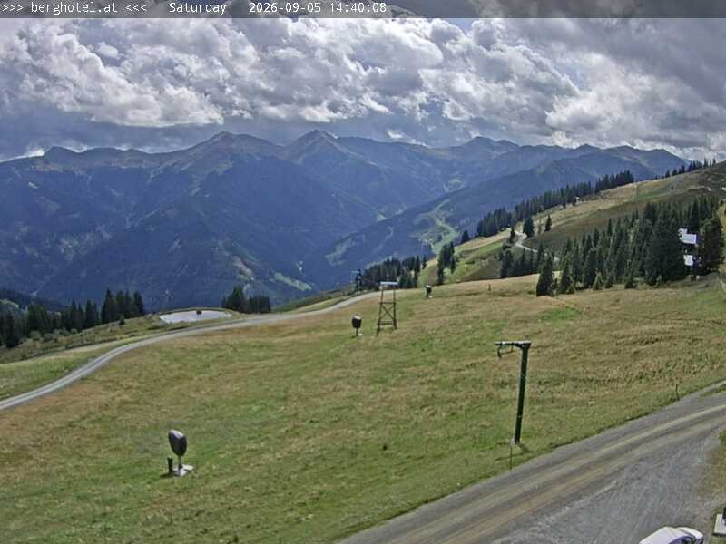 Archiv Foto Webcam Saalbach Hinterglemm - Berghotel Seidl-Alm