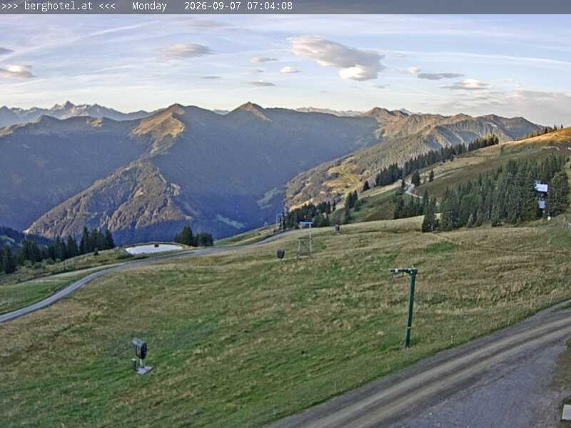 Archiv Foto Webcam Saalbach Hinterglemm - Berghotel Seidl-Alm