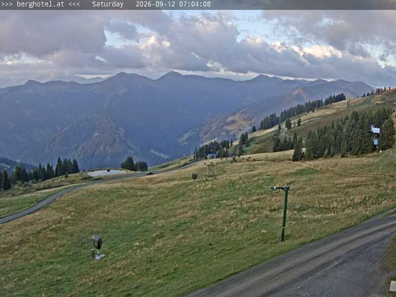 Archiv Foto Webcam Saalbach Hinterglemm - Berghotel Seidl-Alm