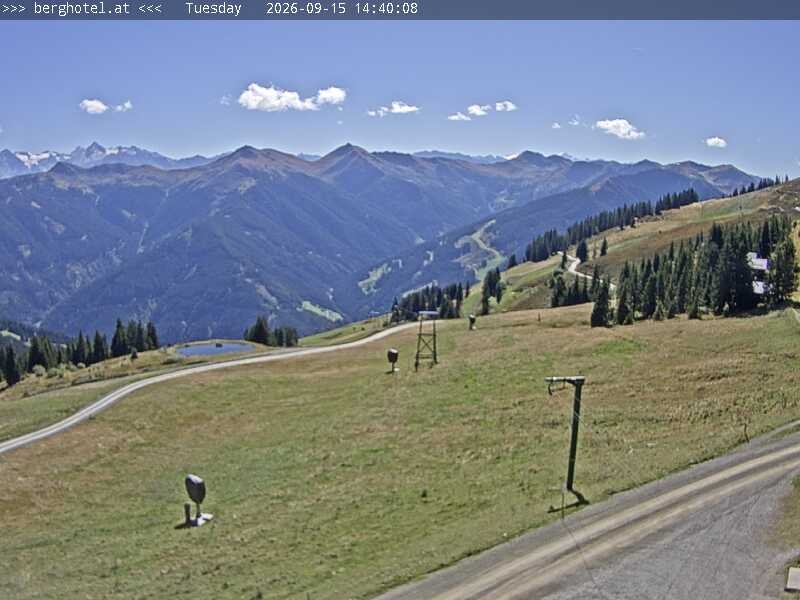 Archived image Webcam Saalbach - View from Seidl Alm